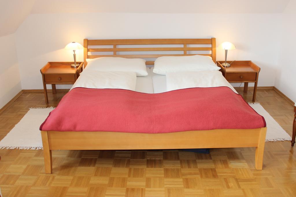 Ferienwohnung Und Gaestezimmer Korb Крумпендорф Номер фото
